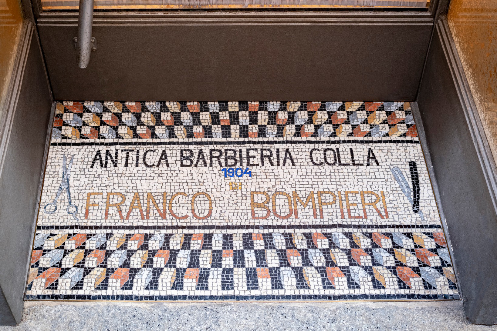 Antica Barbieria Colla Milano